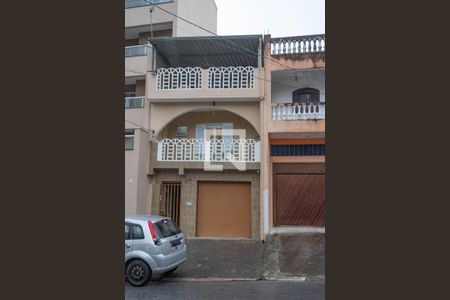 Fachada  de casa à venda com 3 quartos, 209m² em Centro, Diadema