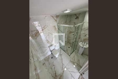 Banheiro de kitnet/studio para alugar com 1 quarto, 32m² em Butantã, São Paulo