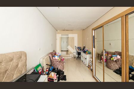 Quarto 1 de casa para alugar com 3 quartos, 120m² em Parque Guarapiranga, São Paulo