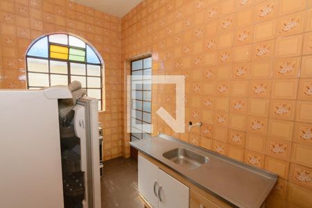 Cozinha de casa à venda com 4 quartos, 47m² em Vila São Paulo, Contagem