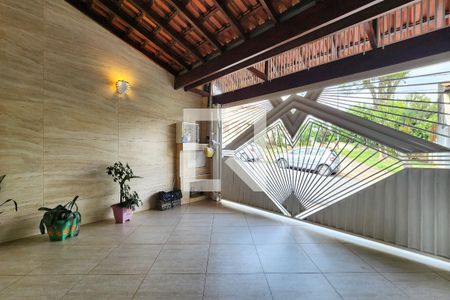 Garagem de casa à venda com 2 quartos, 180m² em Paulicéia, São Bernardo do Campo