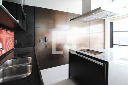 Cozinha de apartamento à venda com 1 quarto, 88m² em Vila Nova Conceição, São Paulo
