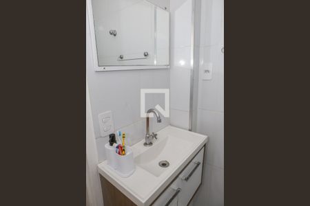 Banheiro de apartamento à venda com 2 quartos, 62m² em Sumarezinho, São Paulo
