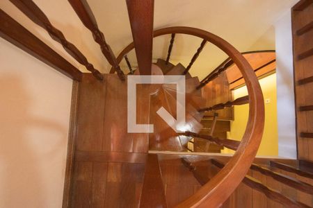 Escada de casa à venda com 4 quartos, 185m² em Vila Gustavo, São Paulo