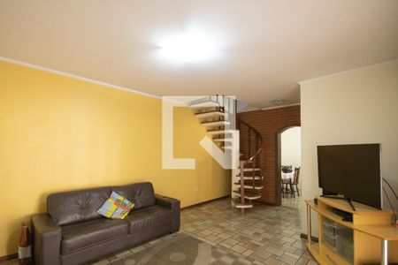 Sala de casa à venda com 4 quartos, 185m² em Vila Gustavo, São Paulo