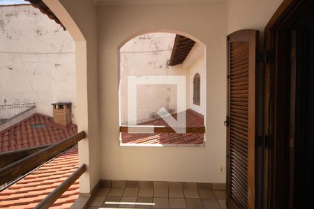 Varanda de casa à venda com 4 quartos, 185m² em Vila Gustavo, São Paulo
