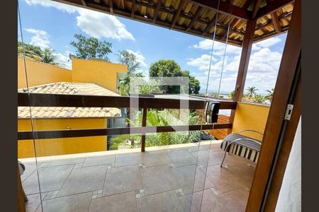 varanda suite 1 de casa à venda com 4 quartos, 1000m² em Garças, Belo Horizonte