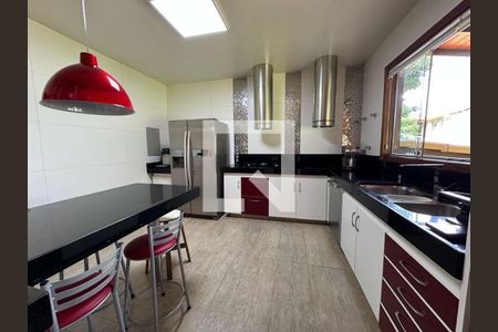 Cozinha de casa à venda com 4 quartos, 1000m² em Garças, Belo Horizonte