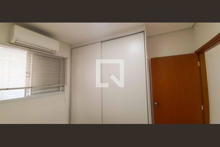 Quarto 2 de casa à venda com 2 quartos, 66m² em Santa Maria, Osasco