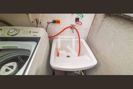 Área de Serviço de casa à venda com 2 quartos, 66m² em Santa Maria, Osasco