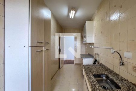 Cozinha de apartamento para alugar com 1 quarto, 51m² em Cambuci, São Paulo