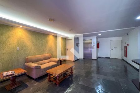 Hall de entrada de apartamento para alugar com 1 quarto, 51m² em Cambuci, São Paulo