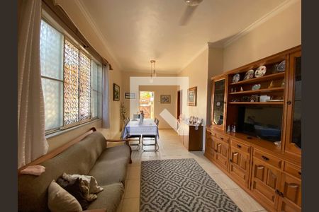 Sala de casa à venda com 3 quartos, 210m² em Pilares, Rio de Janeiro