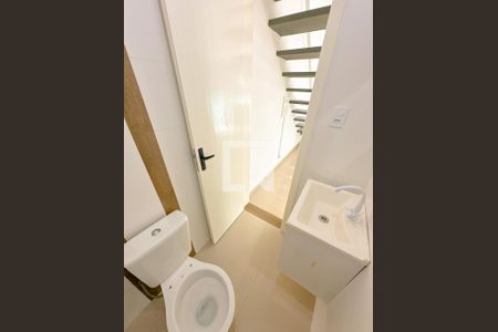 Banheiro 2 de casa para alugar com 2 quartos, 86m² em Ingleses do Rio Vermelho, Florianópolis