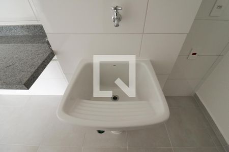 Sala/Cozinha/Área de Serviço de apartamento à venda com 2 quartos, 56m² em Jardim São Paulo, São Paulo