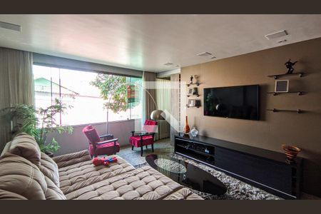 Sala de apartamento à venda com 3 quartos, 187m² em Santa Efigênia, Belo Horizonte