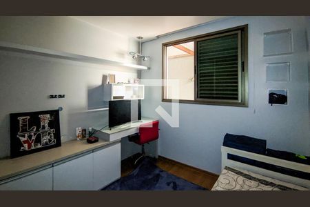 Quarto de apartamento à venda com 3 quartos, 187m² em Santa Efigênia, Belo Horizonte