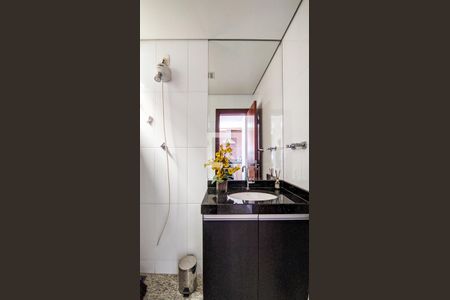 Lavabo de apartamento à venda com 3 quartos, 187m² em Santa Efigênia, Belo Horizonte