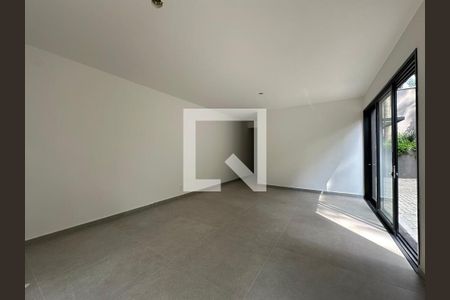 Casa de Condomínio à venda com 3 quartos, 470m² em Jardim Leonor, São Paulo