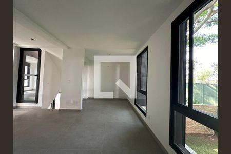 Casa de Condomínio à venda com 3 quartos, 470m² em Jardim Leonor, São Paulo