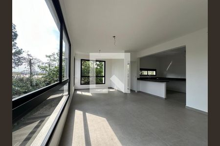 Casa de Condomínio à venda com 3 quartos, 470m² em Jardim Leonor, São Paulo