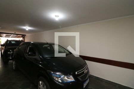 Garagem de casa à venda com 3 quartos, 296m² em Chácara Mafalda, São Paulo