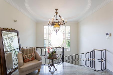 Corredor de casa à venda com 4 quartos, 660m² em Vila Clementino, São Paulo