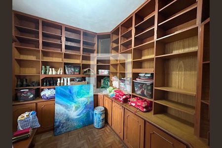 Escritório de casa à venda com 4 quartos, 160m² em Piedade, Rio de Janeiro