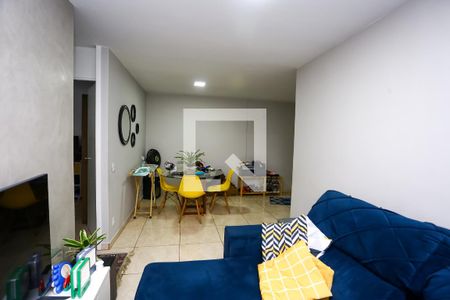 Sala de apartamento para alugar com 2 quartos, 70m² em Jardim São Jorge, São Paulo