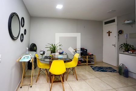 Sala de apartamento para alugar com 2 quartos, 70m² em Jardim São Jorge, São Paulo