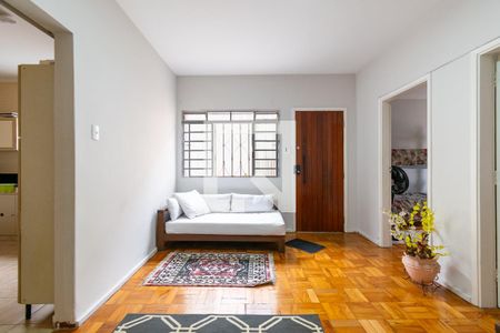 Sala de casa para alugar com 2 quartos, 70m² em Jardim Oriental, São Paulo