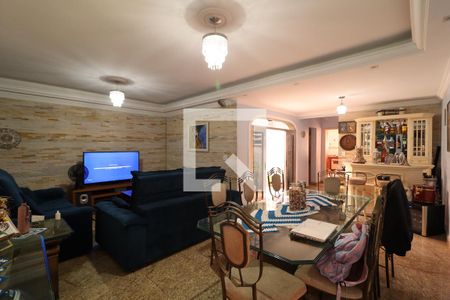 Sala de casa à venda com 5 quartos, 233m² em Vila Medeiros, São Paulo