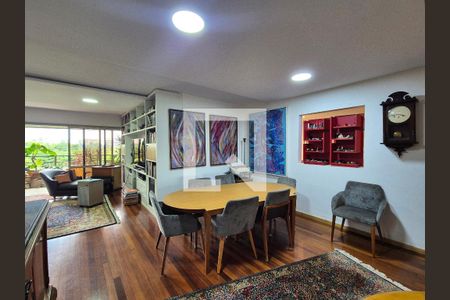 Sala de apartamento à venda com 4 quartos, 225m² em Barra da Tijuca, Rio de Janeiro