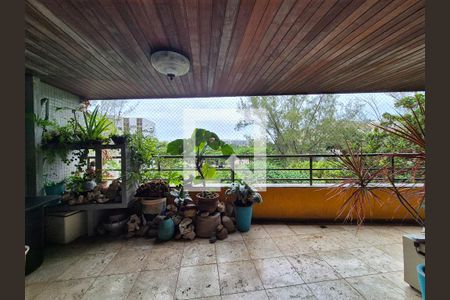 Varanda de apartamento à venda com 4 quartos, 225m² em Barra da Tijuca, Rio de Janeiro