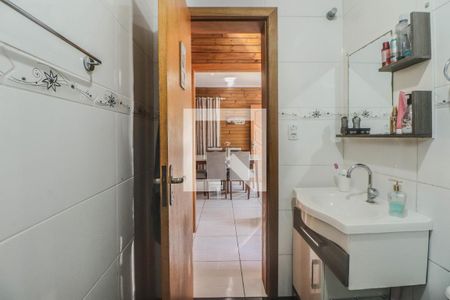 Banheiro de casa à venda com 2 quartos, 78m² em Rubem Berta, Porto Alegre