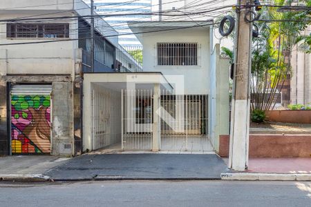 Fachada de casa para alugar com 2 quartos, 110m² em Cidade Monções, São Paulo