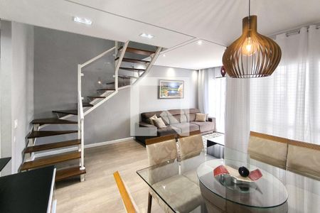 Sala de casa de condomínio para alugar com 3 quartos, 118m² em Medeiros, Jundiaí