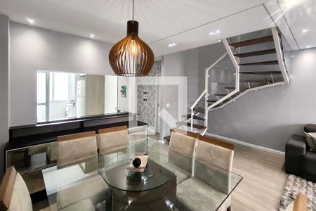 Sala de casa de condomínio para alugar com 3 quartos, 118m² em Medeiros, Jundiaí