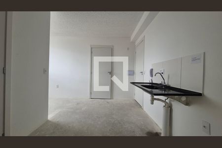Cozinha  de apartamento para alugar com 1 quarto, 34m² em Santa Maria, Santo André