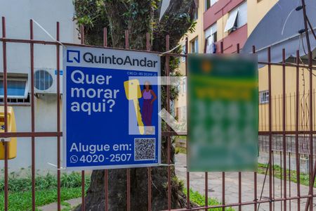 Plaquinha  de apartamento para alugar com 1 quarto, 44m² em Jardim do Salso, Porto Alegre