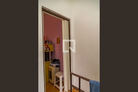 Corredor da Casa 2 de casa à venda com 5 quartos, 180m² em Vila Campestre, São Paulo