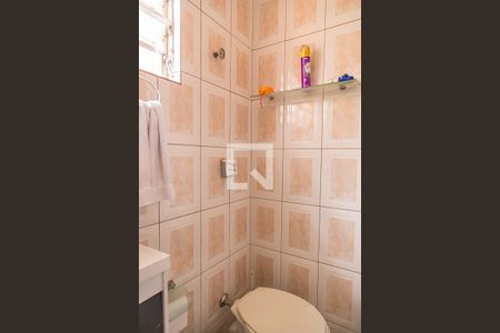 Banheiro da Casa 2 de casa à venda com 5 quartos, 180m² em Vila Campestre, São Paulo
