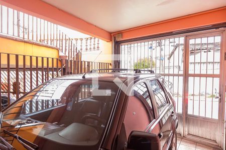 Garagem da Casa 2 de casa à venda com 5 quartos, 180m² em Vila Campestre, São Paulo
