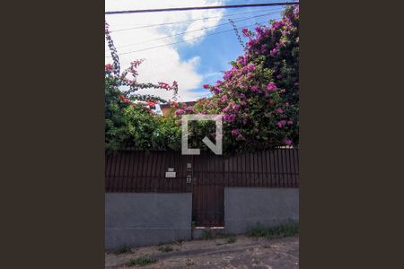 Fachada de casa à venda com 4 quartos, 300m² em Renascença, Belo Horizonte