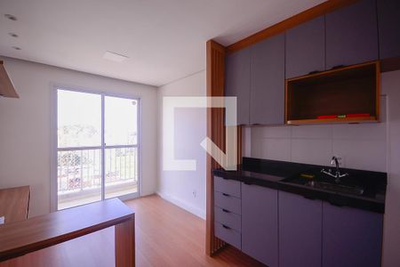 Sala/Cozinha de apartamento à venda com 1 quarto, 29m² em Parque Bristol, São Paulo