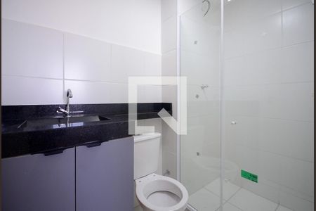 Banheiro de apartamento à venda com 1 quarto, 29m² em Parque Bristol, São Paulo