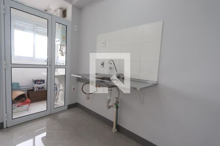Cozinha de apartamento à venda com 2 quartos, 34m² em Vila Tolstoi, São Paulo
