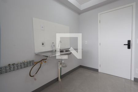Cozinha de apartamento à venda com 2 quartos, 34m² em Vila Tolstoi, São Paulo
