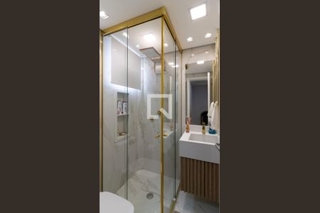Banheiro de casa de condomínio à venda com 2 quartos, 82m² em Vila Paranagua, São Paulo