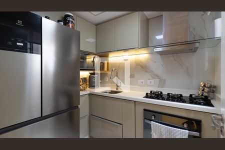 Cozinha de casa de condomínio à venda com 2 quartos, 82m² em Vila Paranagua, São Paulo